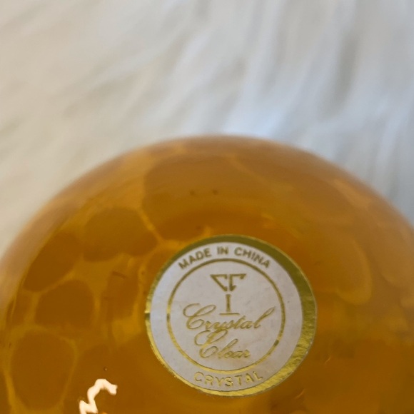 Vintage Charming Yellow and Green Glass Accent Vase - Picture 6 of 6